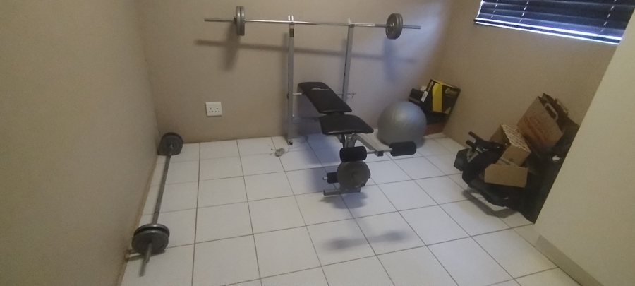 4 Bedroom Property for Sale in Flamingo Park Free State